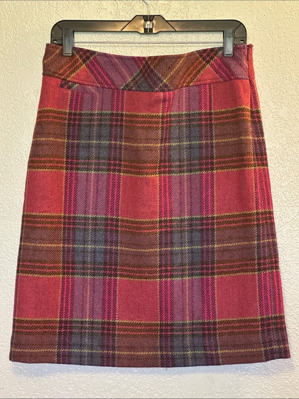 L.L. Bean Red Gray Plaid Wool Knee Length Skirt VGUC 10